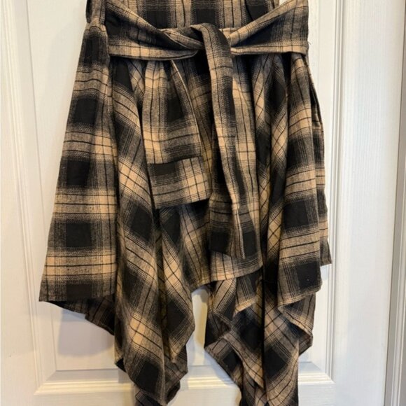 Dresses & Skirts - Plaid Tie Skirt in Black and Tan